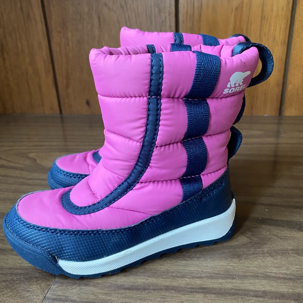 Sorel Whitney II Puffy Mid Waterproof Boots for Kids, size 9.